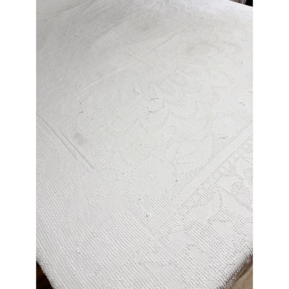 Vtg Chenille Bedspread Full / Queen White Cotton Tuft Fringe Cottage Granny Core